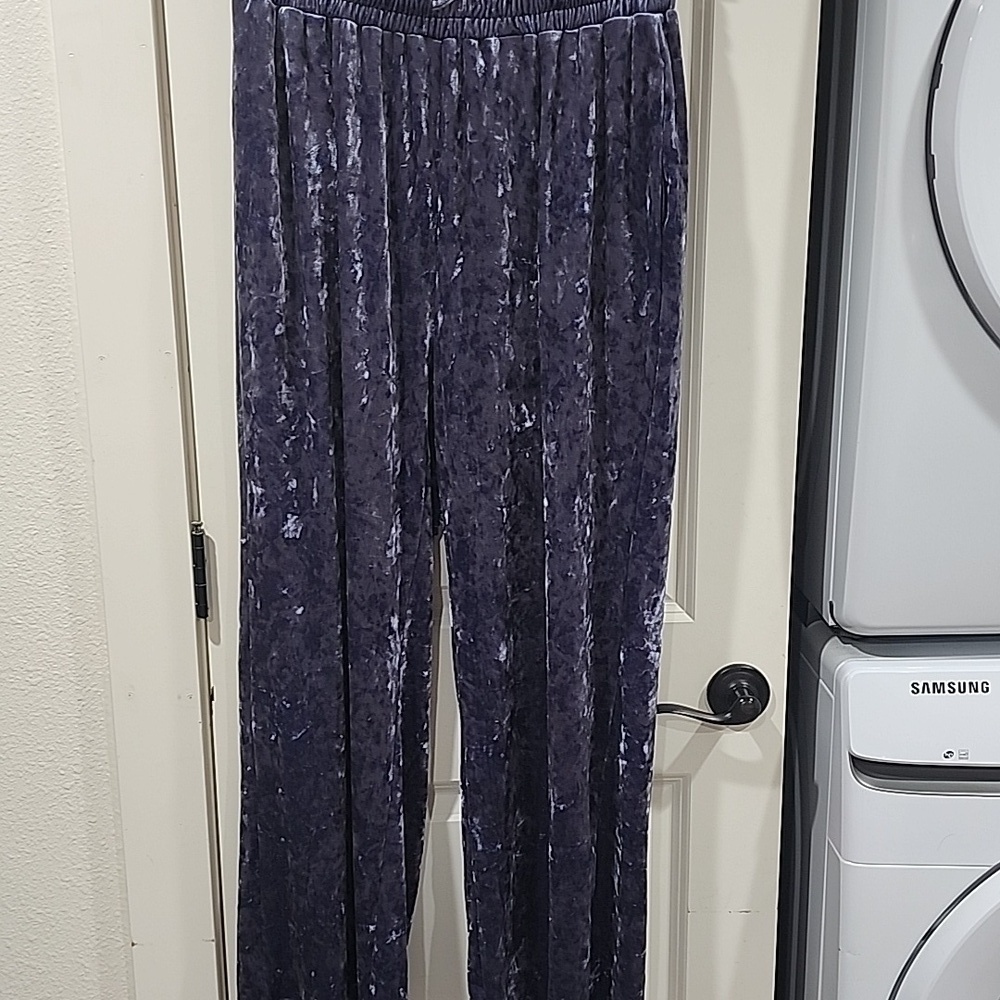 Nina Parker Women's Trendy Velvet Lavender Wide Leg Pants Size NWT ❤️